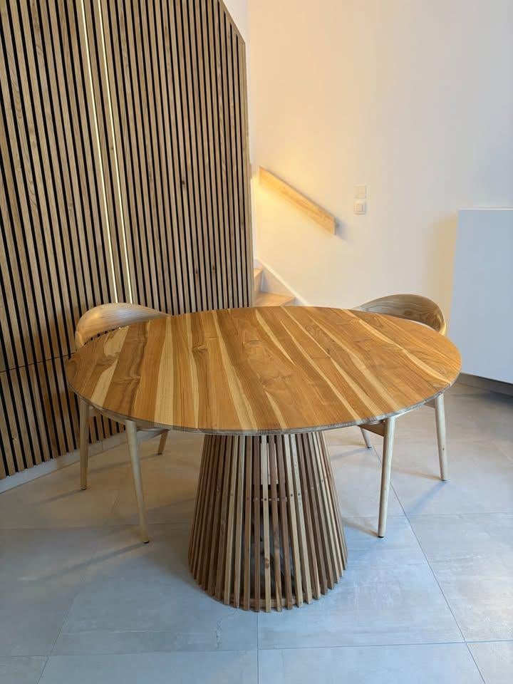 Kave Home Jeanette ronde eettafel | Massief teak | Ø 120 cm, Ophalen, Scandinavisch, Zo goed als nieuw, Vier personen
