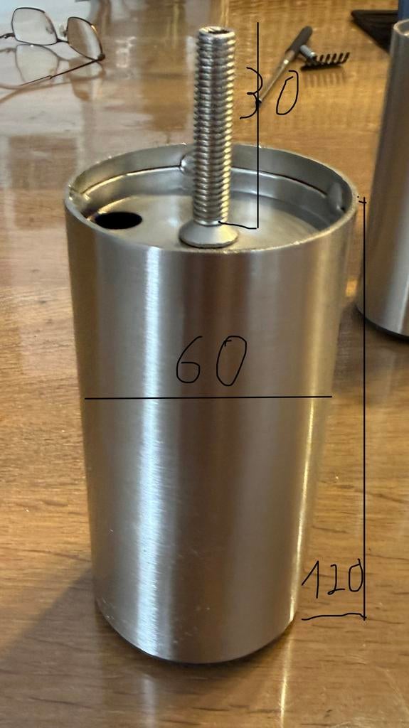 8 meubelpoten, Doe-het-zelf en Bouw, IJzerwaren en Bevestigingsmiddelen, Ophalen of Verzenden, Zo goed als nieuw, 100 tot 250 mm