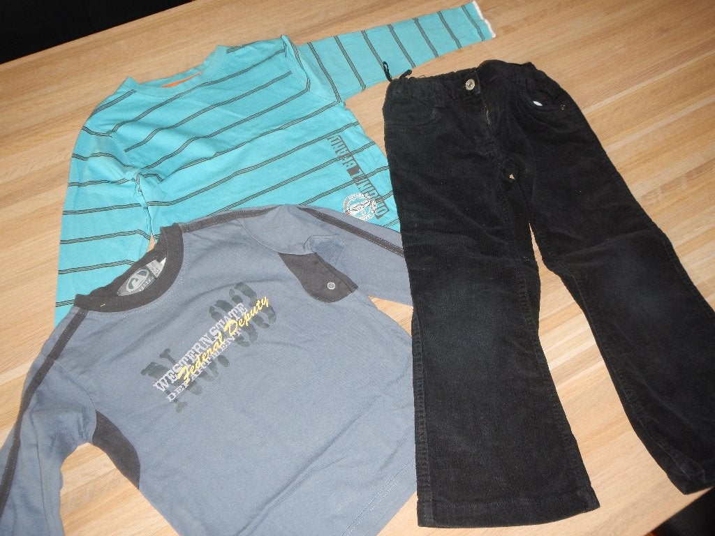 T-shirts longues manches 6 ans T116, Enfants & Bébés, Enlèvement ou Envoi, Comme neuf, Garçon, Chemise ou À manches longues