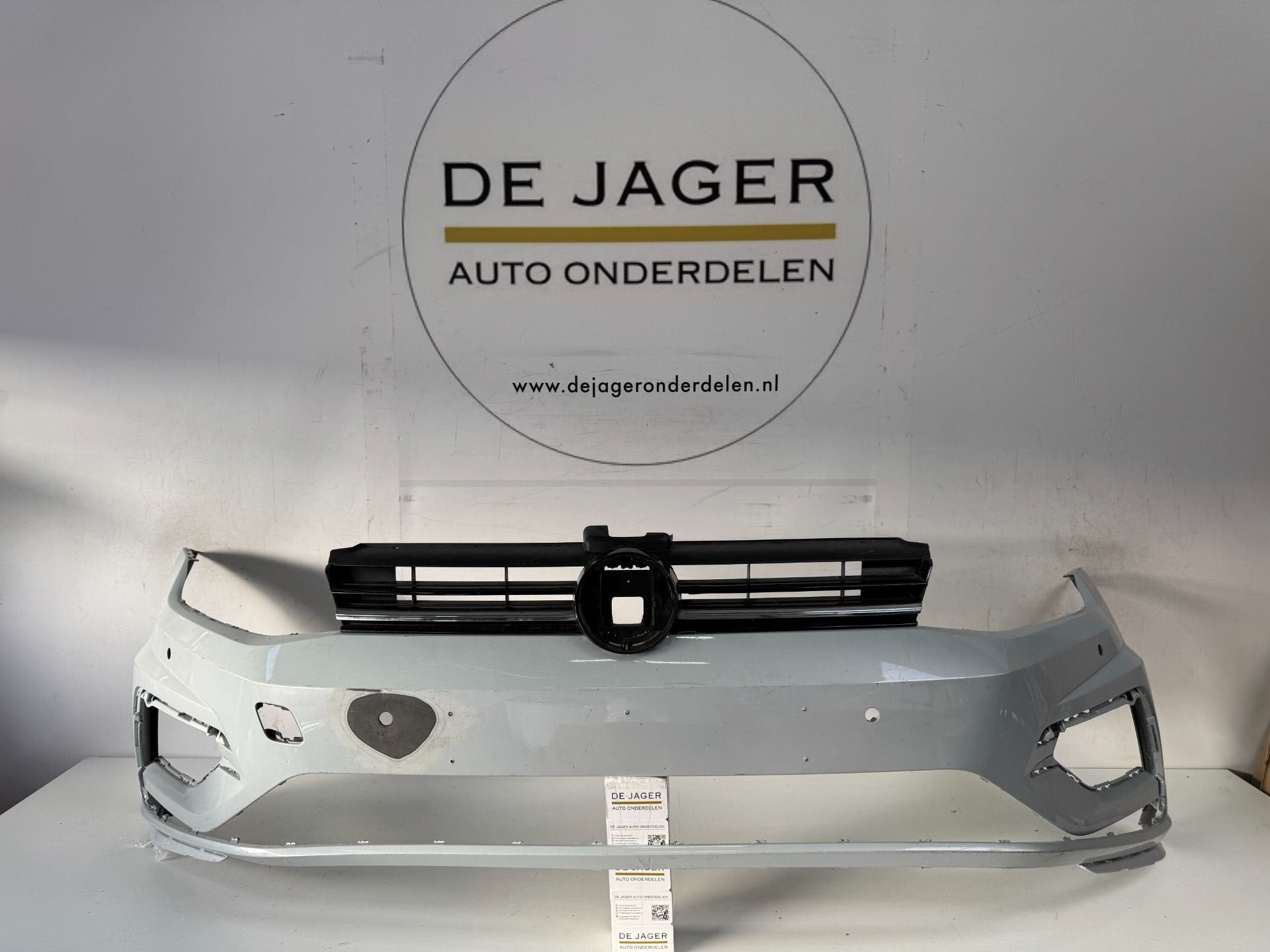 VW GOLF 7 FACELIFT 7,5 R LINE VOORBUMPER BUMPER 5G0807221LR, Gebruikt, Volkswagen AG, Vw@volkswagen.de, Bumper