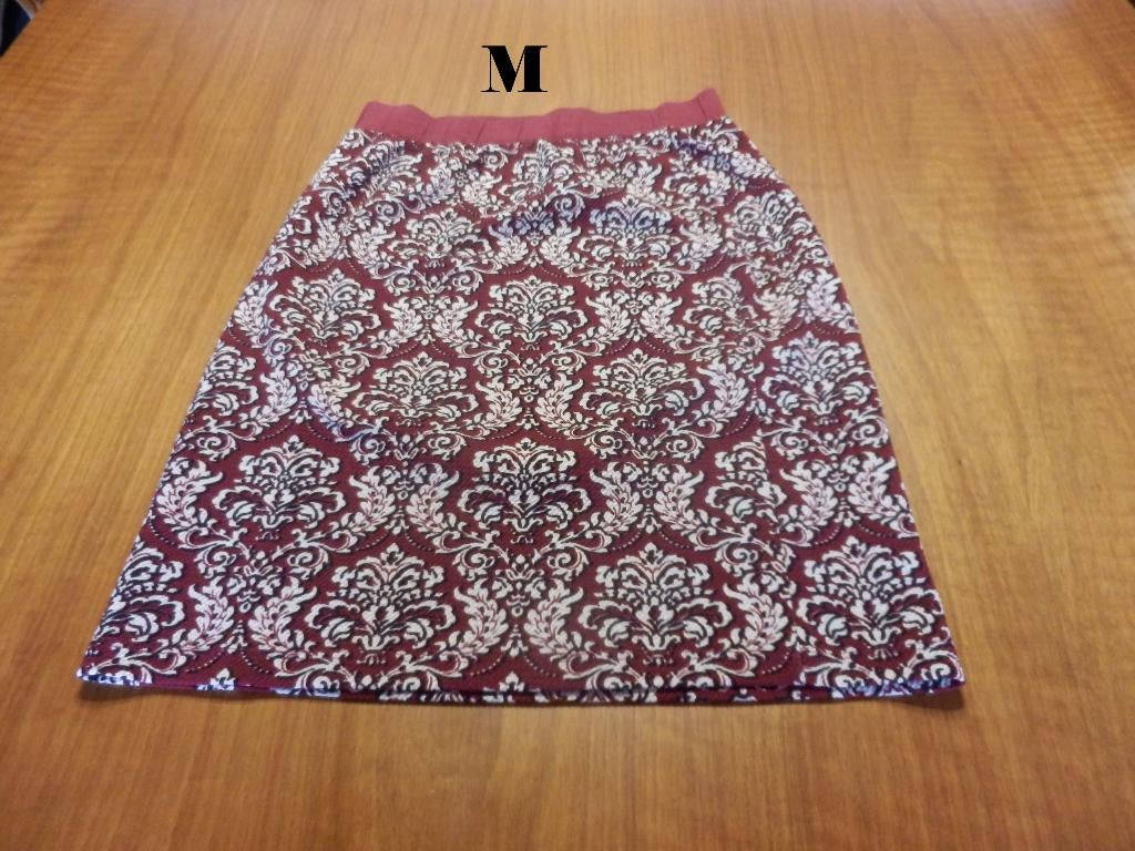 (34) - jupe  femme t.M bordeaux, Maat 38/40 (M), Ophalen of Verzenden, Zo goed als nieuw, Knielengte