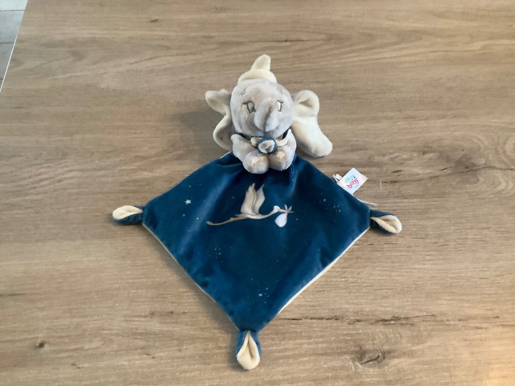 Disney Dumbo knuffeldoekje, Kinderen en Baby's, Disney, Ophalen of Verzenden, Zo goed als nieuw, Middelgroot (20 tot 80 cm)