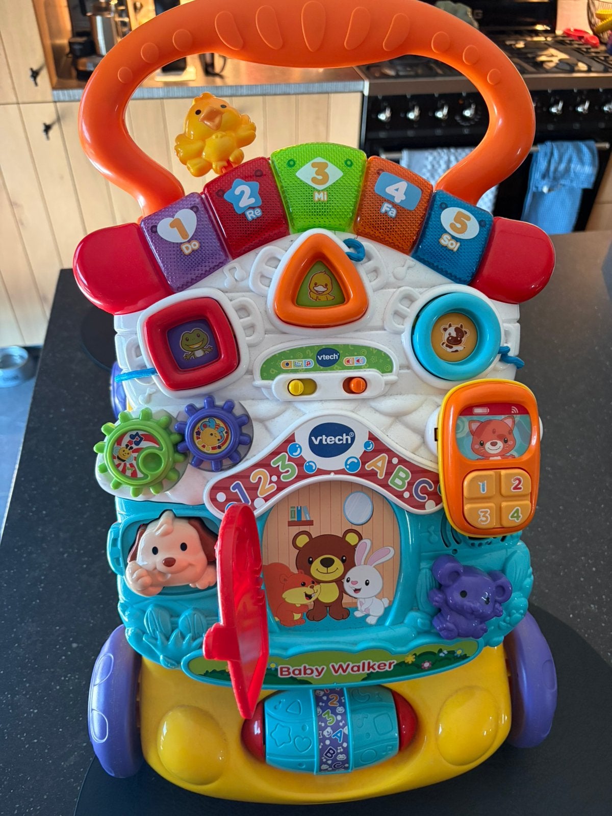 Vtech loopwagen baby, Ophalen, Zo goed als nieuw, 6 maanden tot 2 jaar