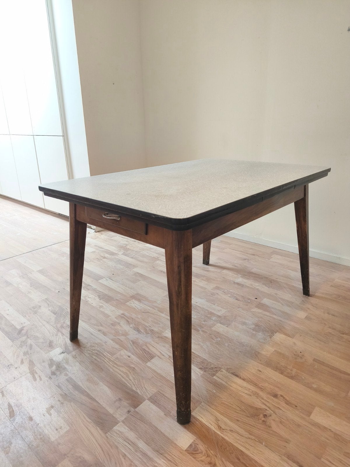vintage eettafel 120 x 80cm, Huis en Inrichting, Ophalen, 100 tot 150 cm, Vintage, 50 tot 100 cm