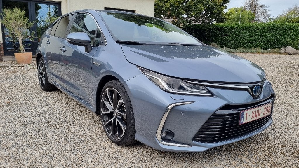 Toyota Corolla Version PREMIUM - Berline hybride 1.8i, Autos, Achat, 72 kW, Automatique, Particulier