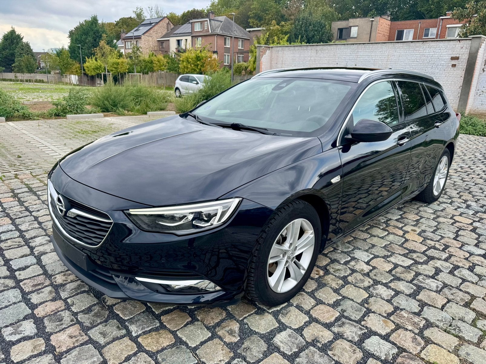 Opel Insigna Sport  1.5i 137000 km Cuir Xenon Gps Carnet, Autos, Cuir, Achat, Euro 6, 1500 cm³