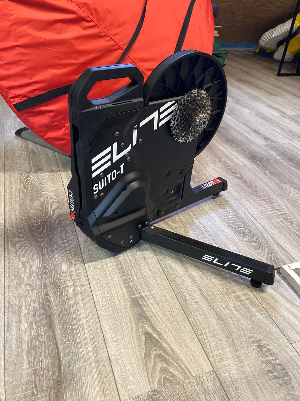 Fietstrainer Elite Suito T, Ophalen, Zo goed als nieuw