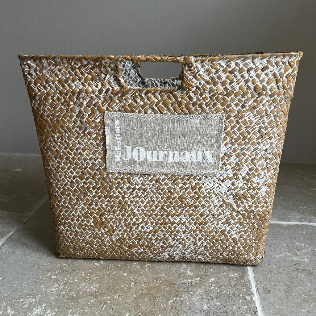 Krantenhouder, Huis en Inrichting, Woonaccessoires | Krantenbakken en Lectuurbakken, Krantenbak, Ophalen, Zo goed als nieuw, Natuurlijk materiaal