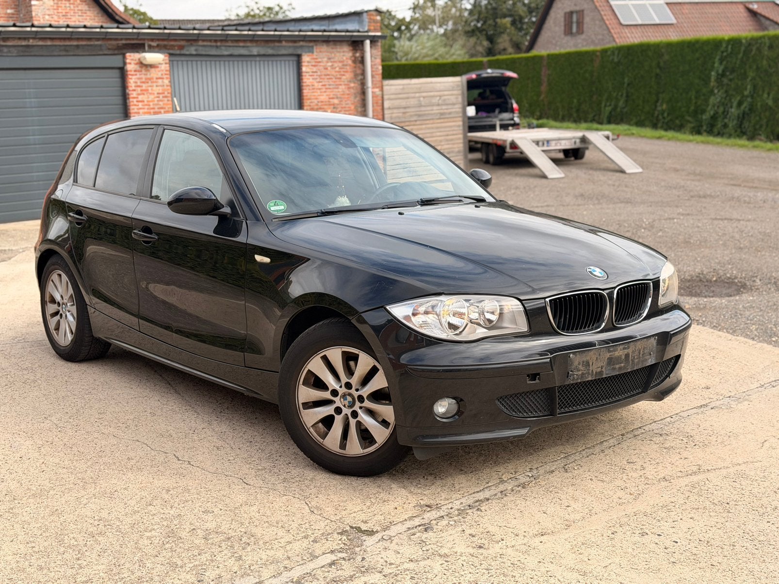 BMW 1 SERIE ✅116i BENZINE AIRCO GARANTIE CRUISE CONTROL, Auto's, BMW, Euro 5, Zwart, 4 cilinders, 5 deurs