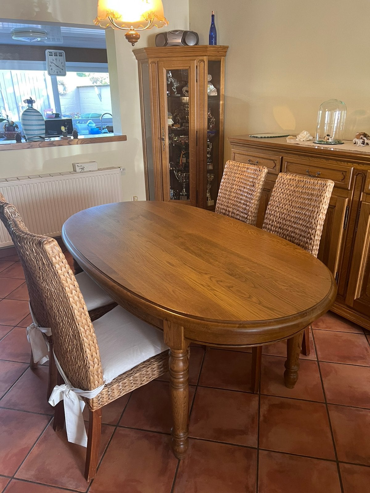Eiken tafel met 4 stoelen, Ophalen