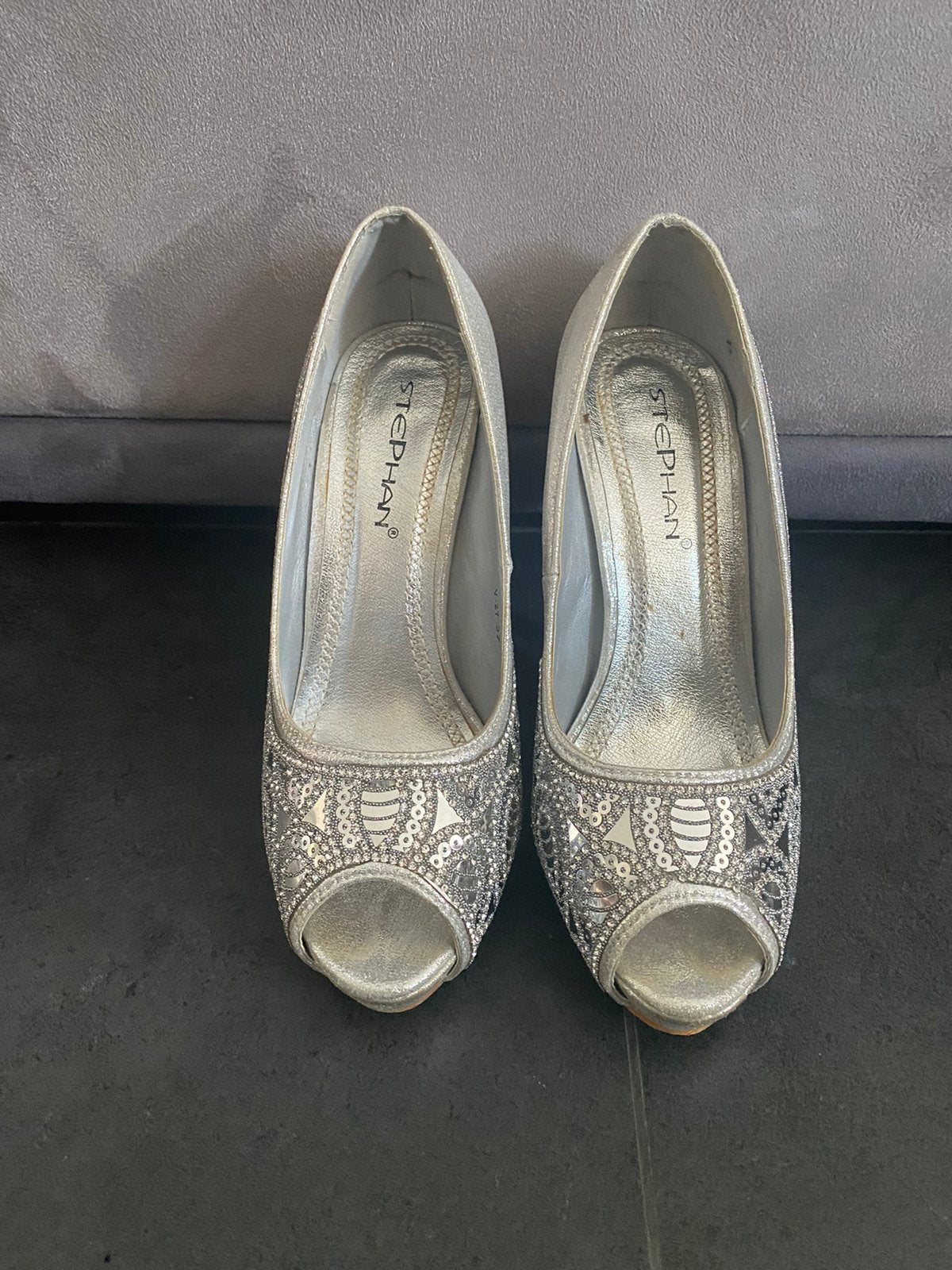 Hak voor dames (37), Kleding | Dames, Schoenen, Overige kleuren, Overige typen, Ophalen of Verzenden, Gedragen