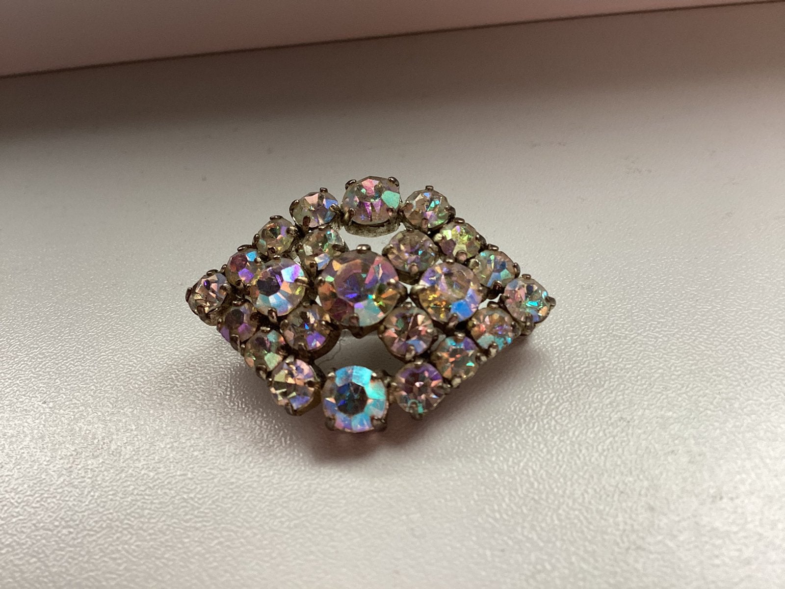Vintage Broche, Ophalen of Verzenden, Zo goed als nieuw, Met strass