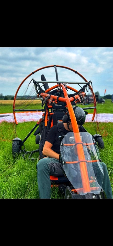 Paramotor, Sport en Fitness, Zweefvliegen en Paragliding, Ophalen, Zo goed als nieuw, Paramotor, Gemotoriseerd