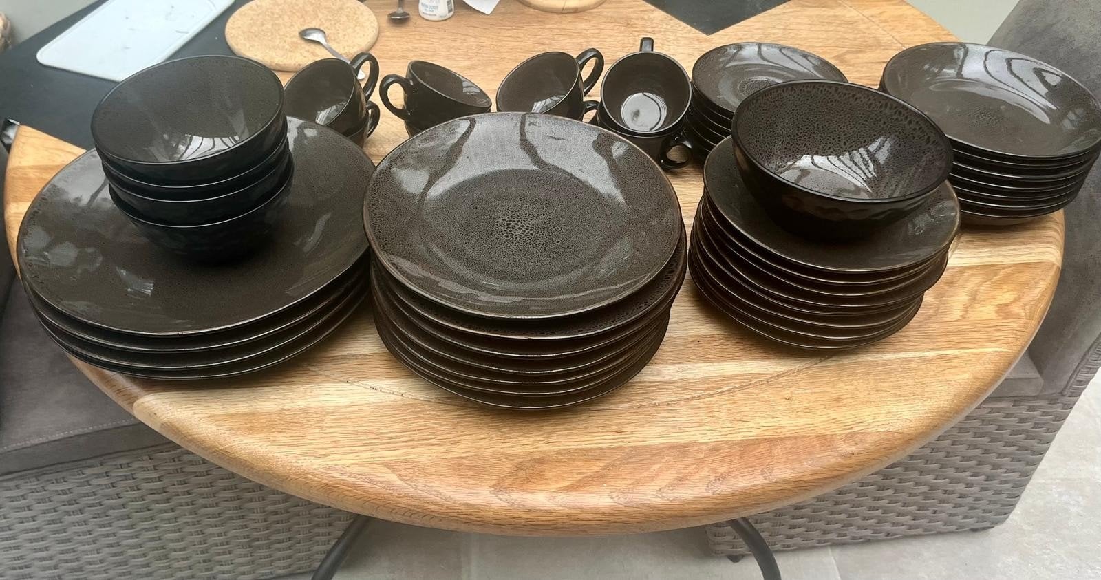 Service de table, Enlèvement