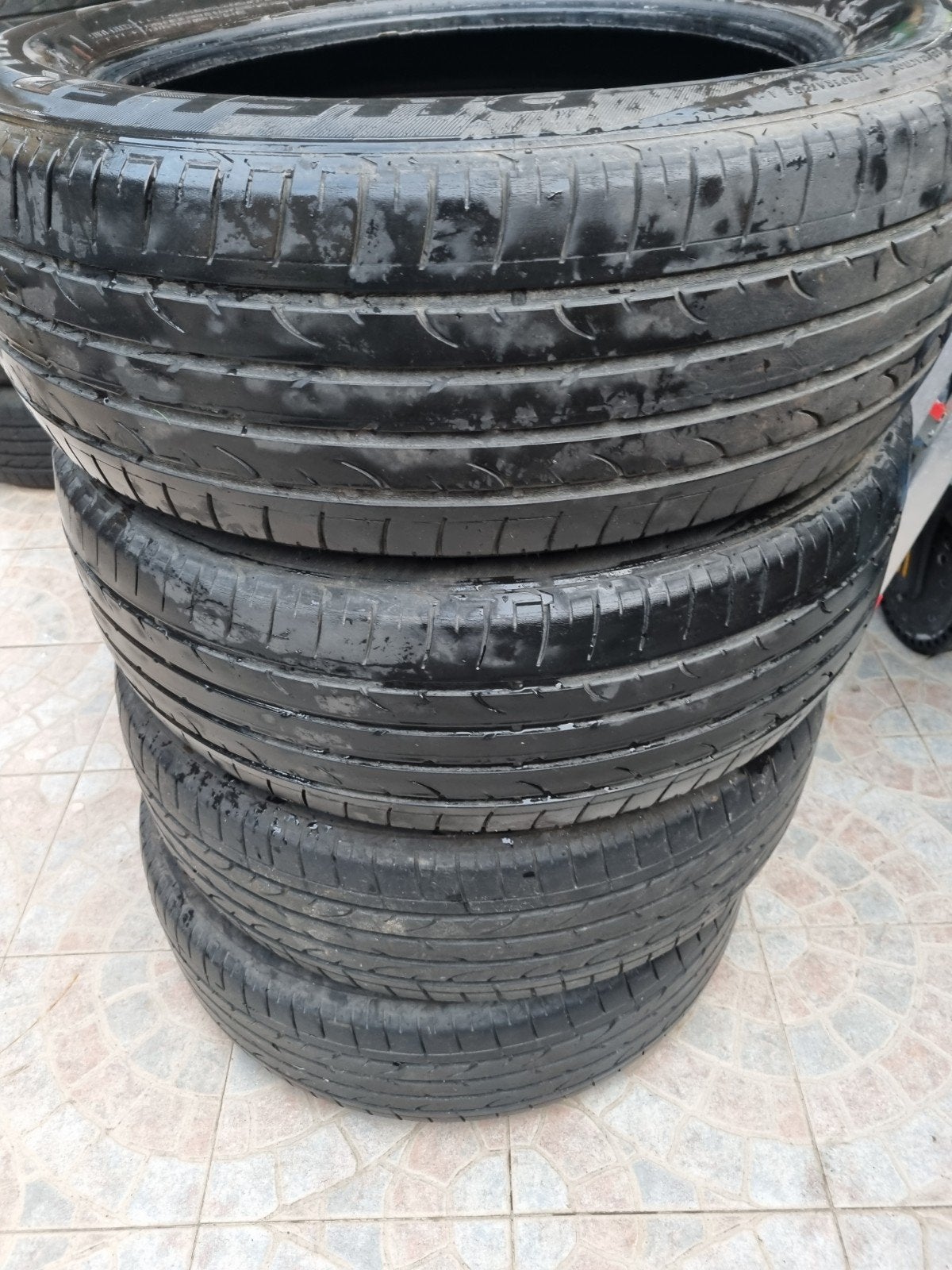 4 pneus été 225 55 18 98H Bridgestone., Autos : Pièces & Accessoires, Pneus & Jantes, Enlèvement ou Envoi, Pneu(s)