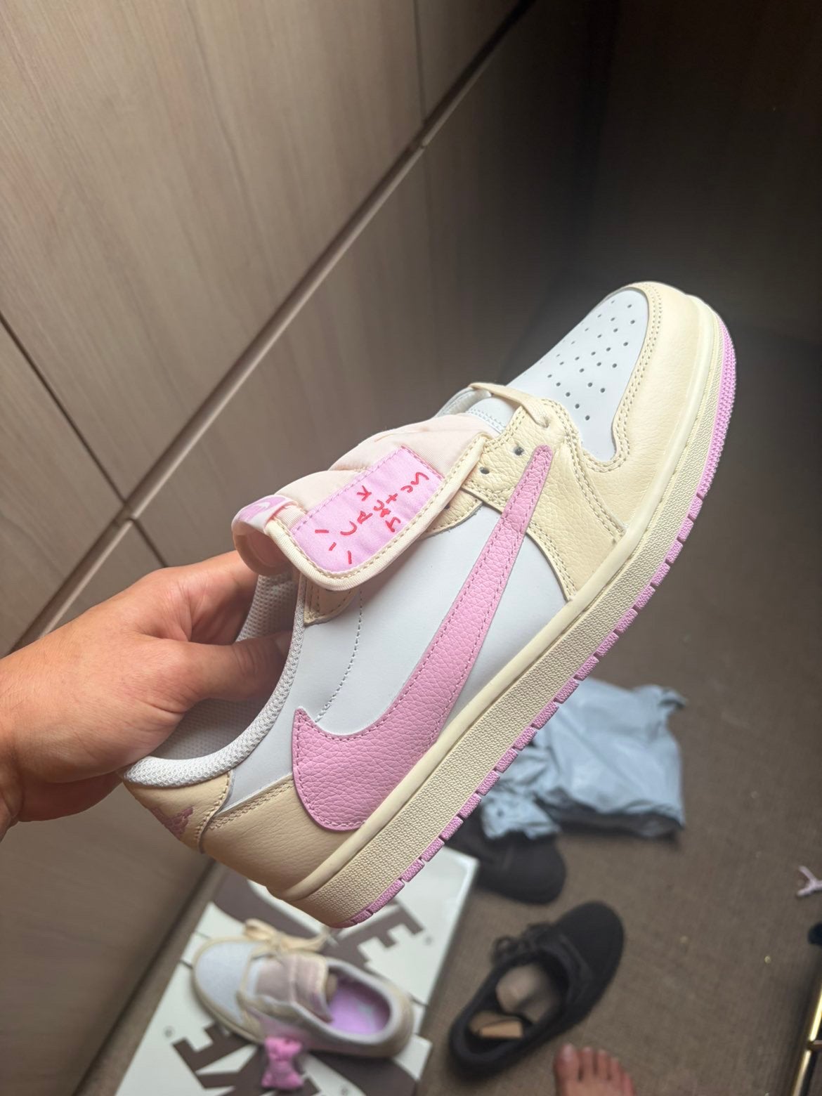 Travis scott pink edition, Ophalen of Verzenden, Nieuw