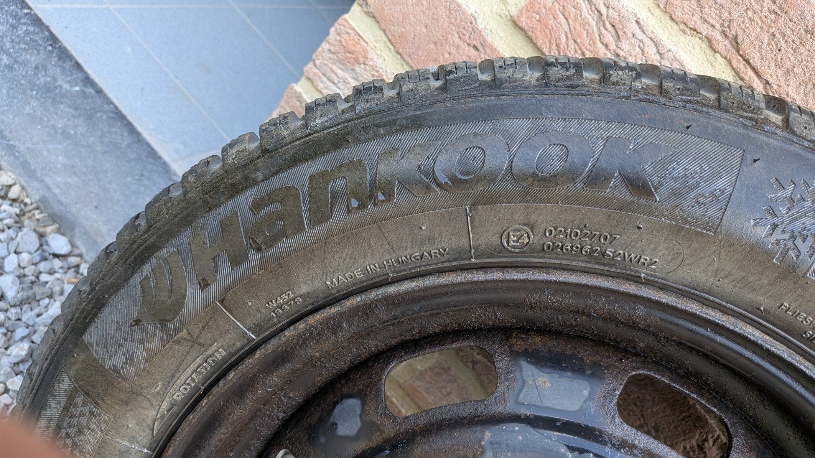 4 roues hiver Hankook 185/65R16 88H sur jantes 4x108, Pneus et Jantes, Pneus hiver, 16 pouces, Véhicule de tourisme