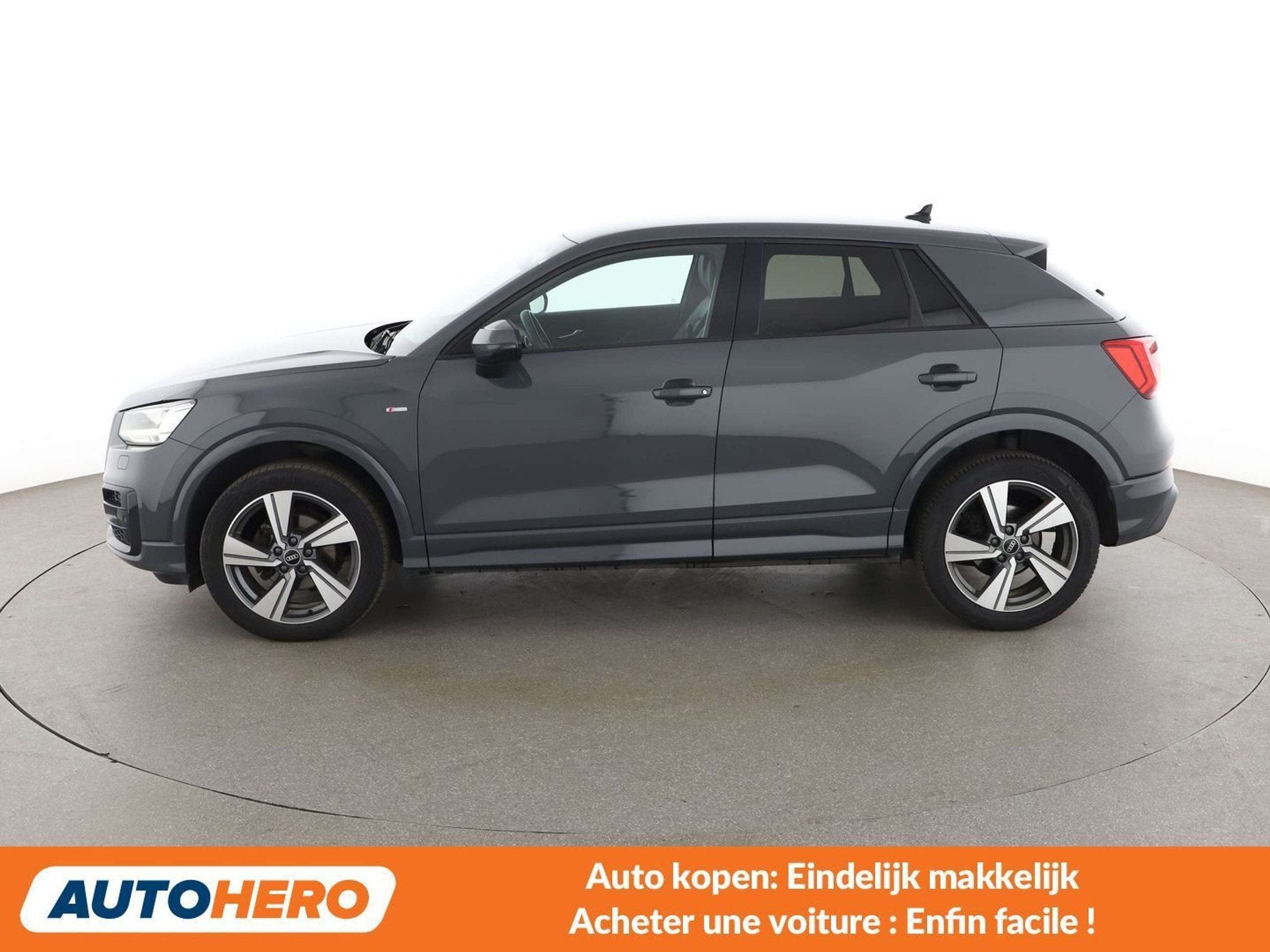 Audi Q2 35 TFSI (année de construction 2020, automatique), Autos, Cuir, Argent ou Gris, Achat, Autres carburants