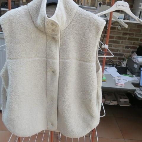 Bodywarmer off-white teddy Samsoe Samsoe mt L, Wit, Maat 42/44 (L), Ophalen of Verzenden, Zo goed als nieuw