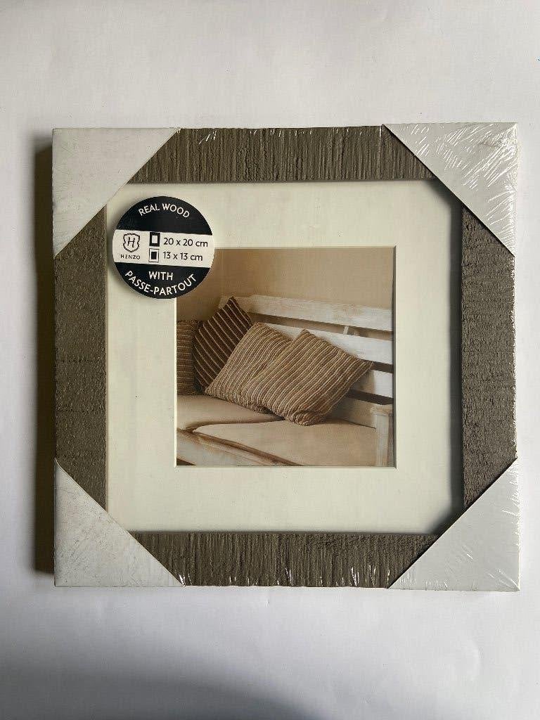 Cadre photo : Henzo 20x20cm, Maison & Meubles, Neuf, Enlèvement ou Envoi, Autres styles, Bois