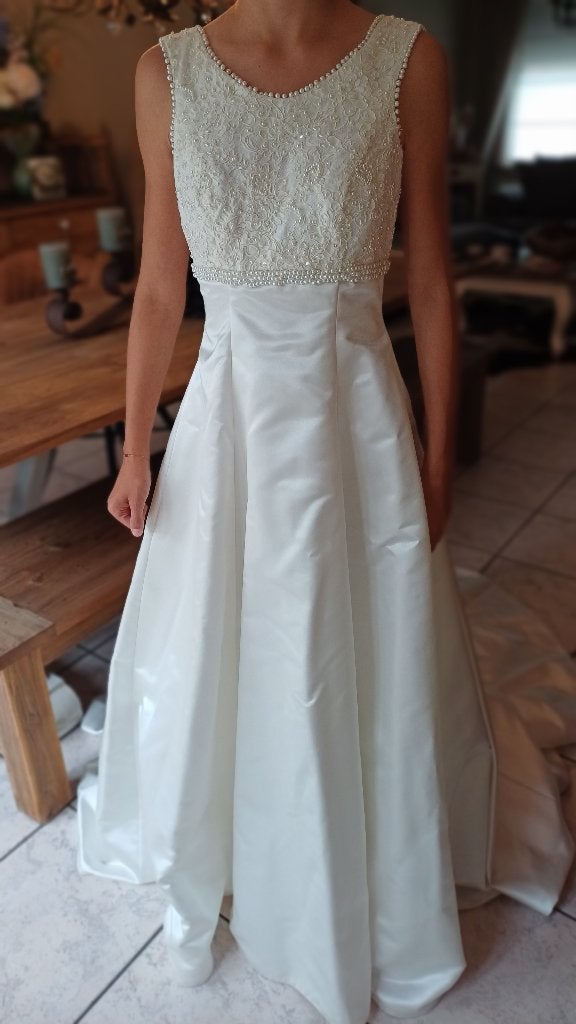 Prachtige bruidsjurk Morilee, Vêtements | Femmes, Vêtements de mariage & Accessoires de mariage, Morilee, Enlèvement, Comme neuf