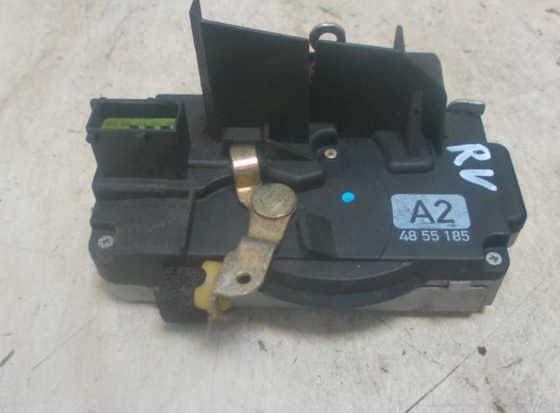 SERRURE DE PORTE AVANT DROITE Saab 9-5 (YS3E) (48-55-185), Utilisé, Droite, Saab