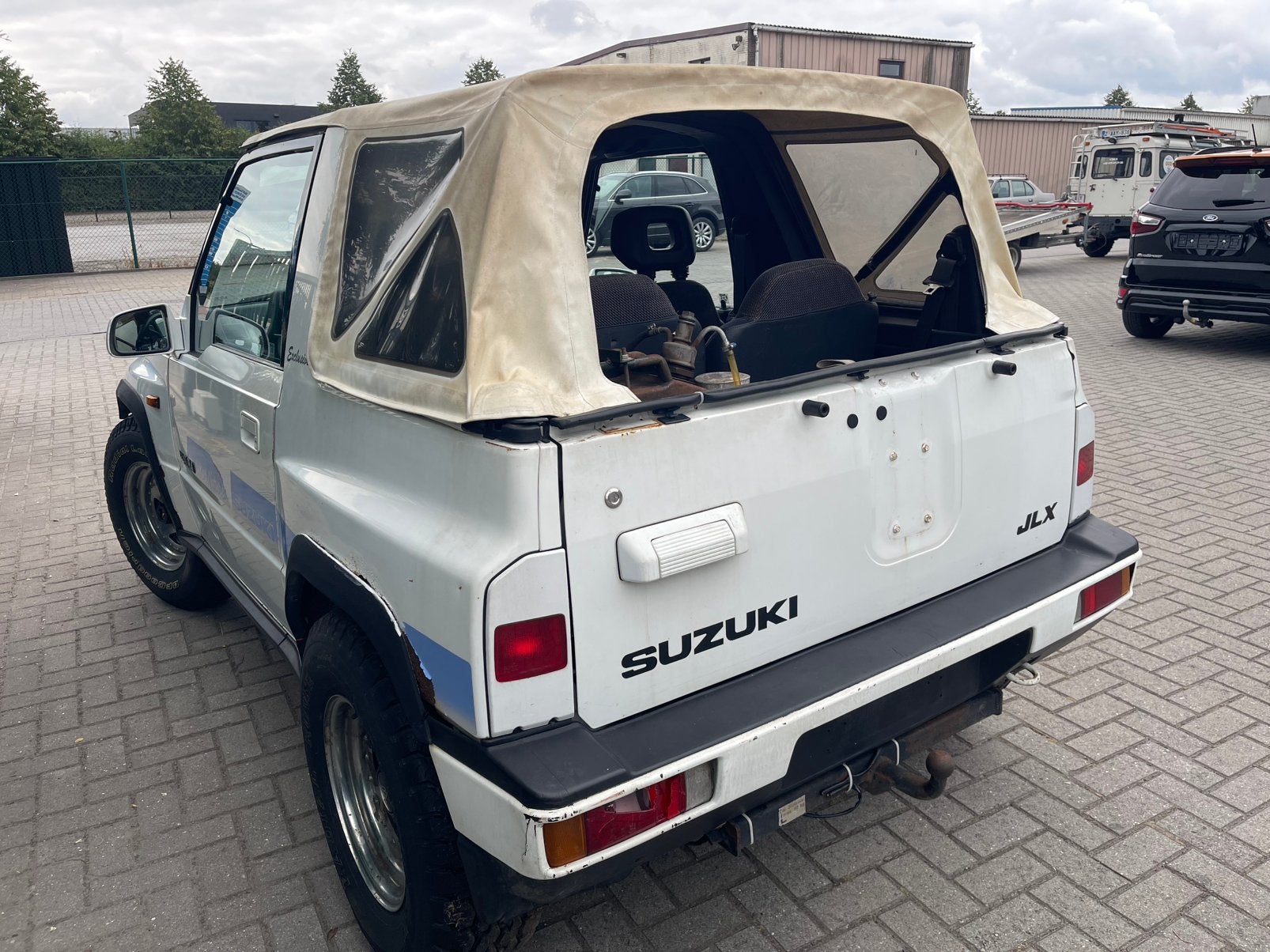 Vitara 1.6i Cabriol/4x4 ! ! ! ! !, Autos, Achat, Entreprise, Boîte manuelle, Noir