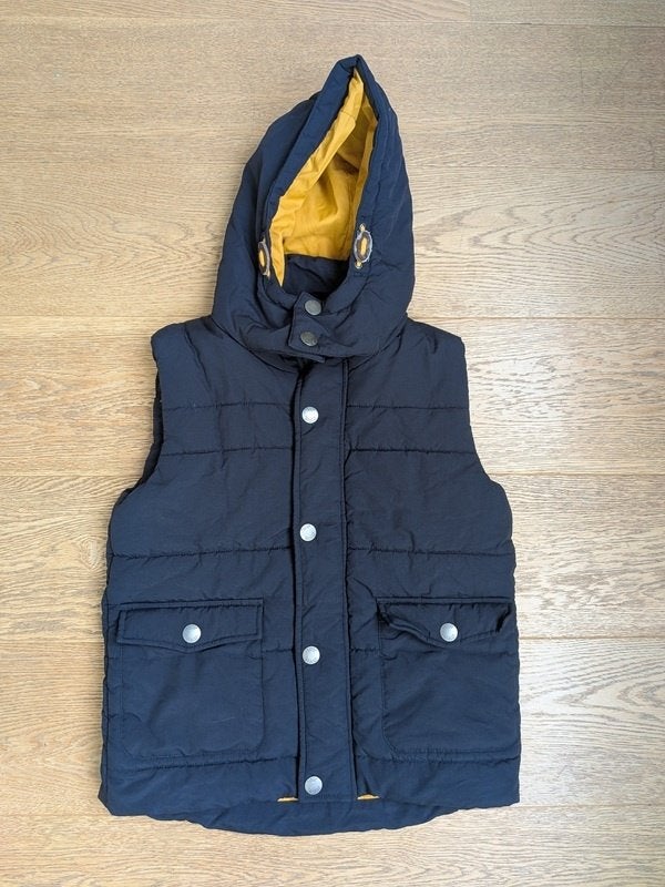 Blouson / doudoune sans manches à capuche - taille 146, Enlèvement, Comme neuf