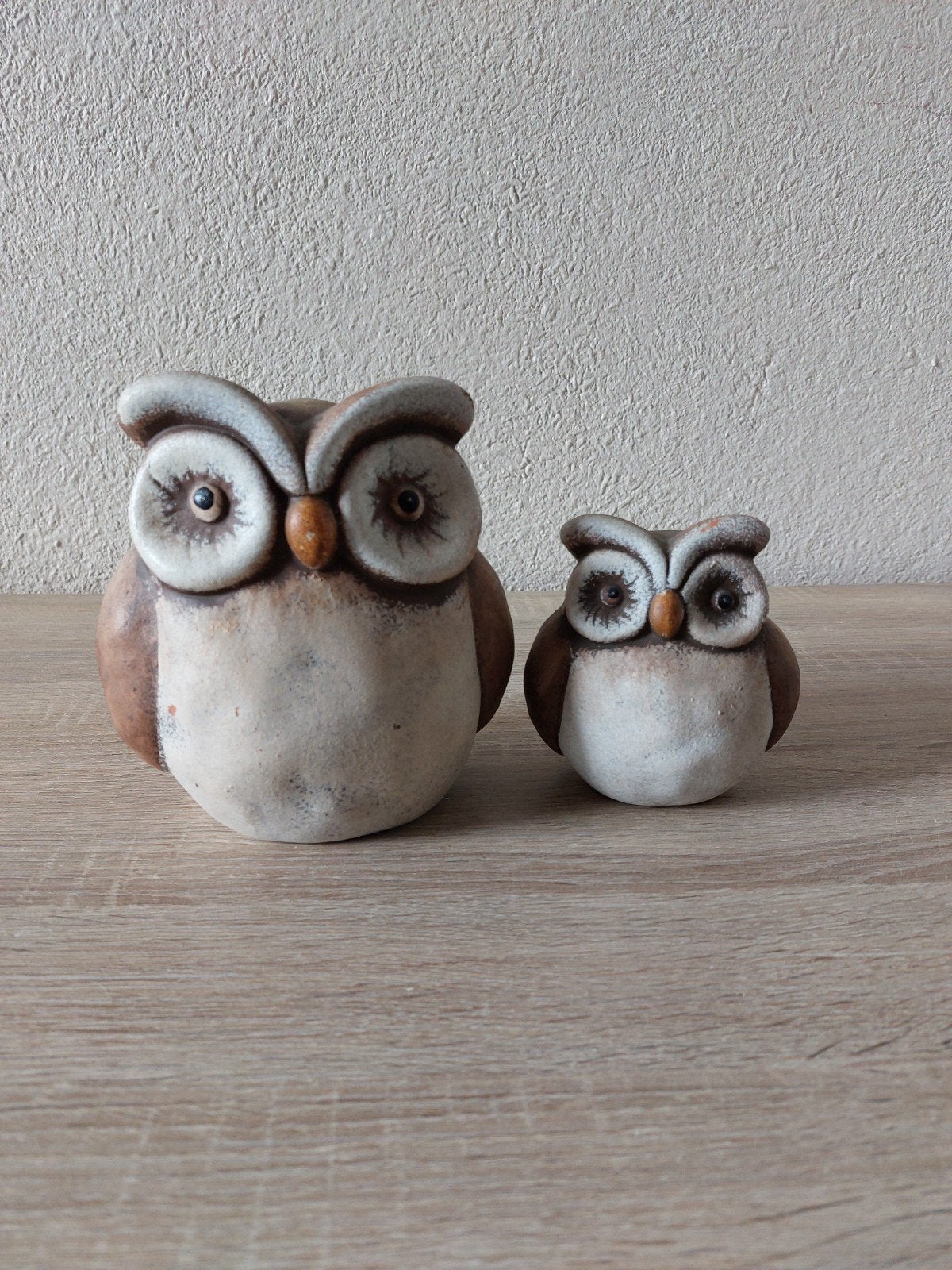 Lot de 2 statuettes chouettes / hiboux en céramique, Collections, Enlèvement ou Envoi