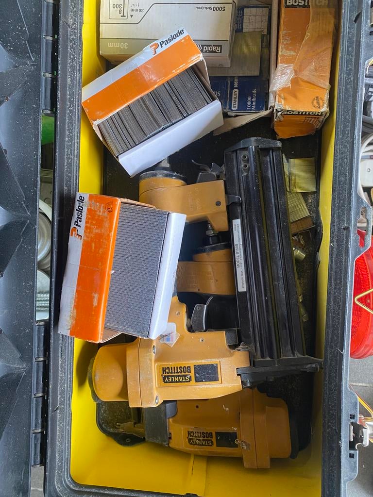 Nagelpistolen, Ophalen, Zo goed als nieuw