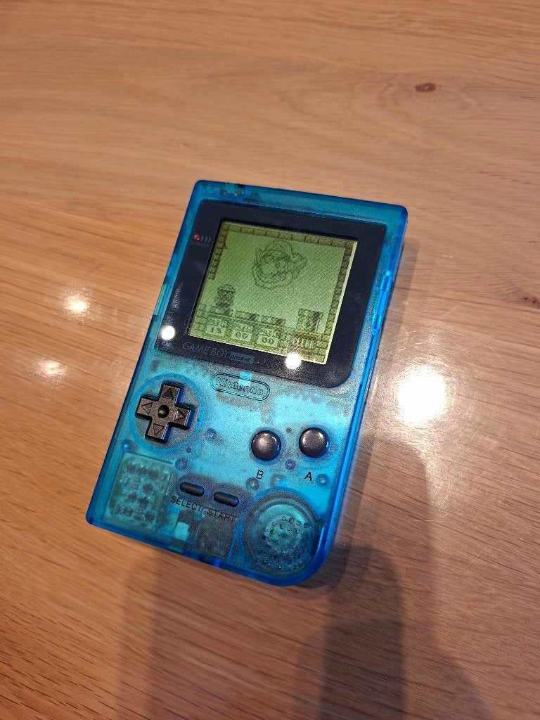 Gameboy Pocket + 2 games en extra shells, Games en Spelcomputers, Ophalen of Verzenden, Gebruikt, Game Boy Pocket, Met games