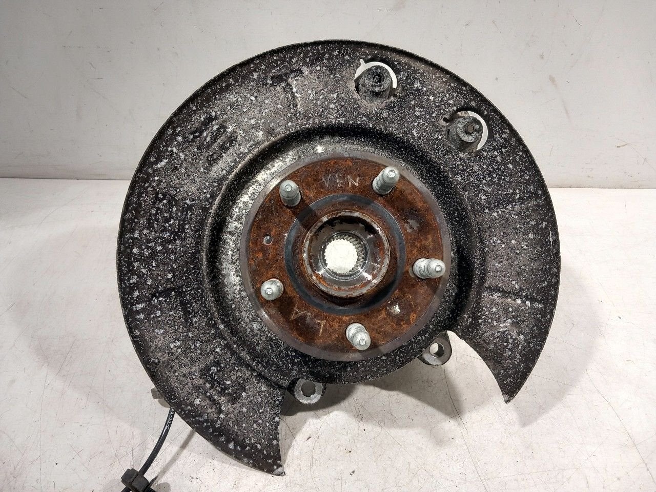 Wielnaaf links achter Tesla Model S, Onderdelen@venauto.nl, Van der Ven Autorecycling B.V., Gebruikt, Ettenseweg 76, 4706 PB Roosendaal, The Netherlands