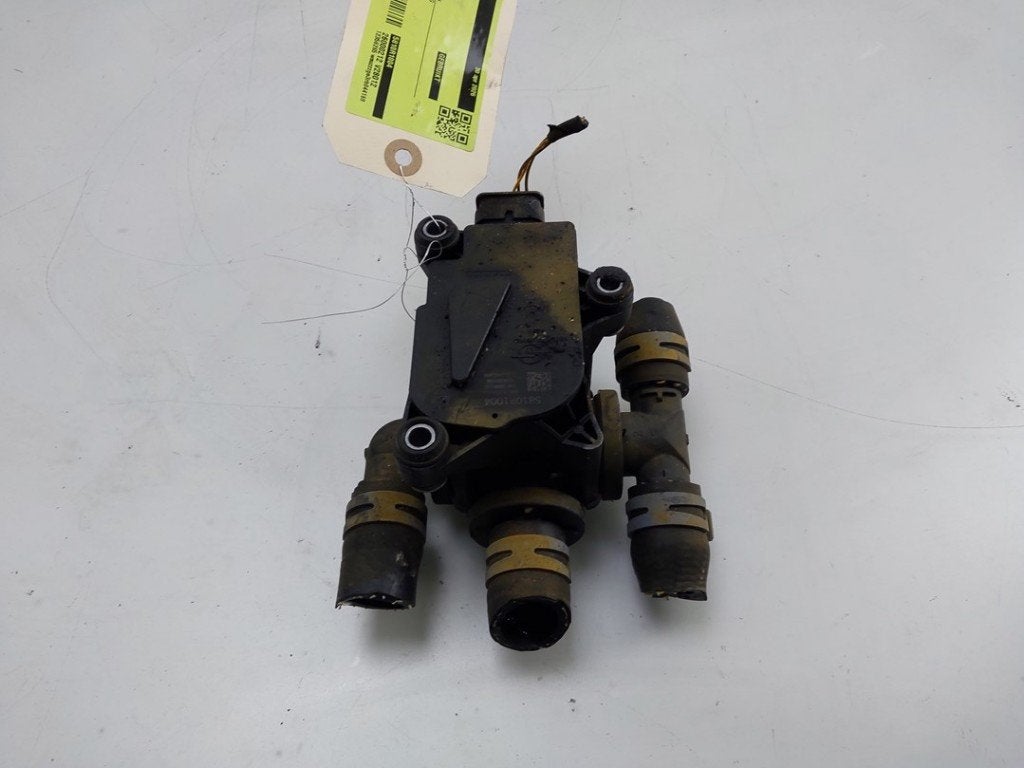EXTRA WATERPOMP Q8 E-tron (GEG) (|4KE963375N|4KE963375R|), Info@audi.de, Audi, Audi AG, Gebruikt