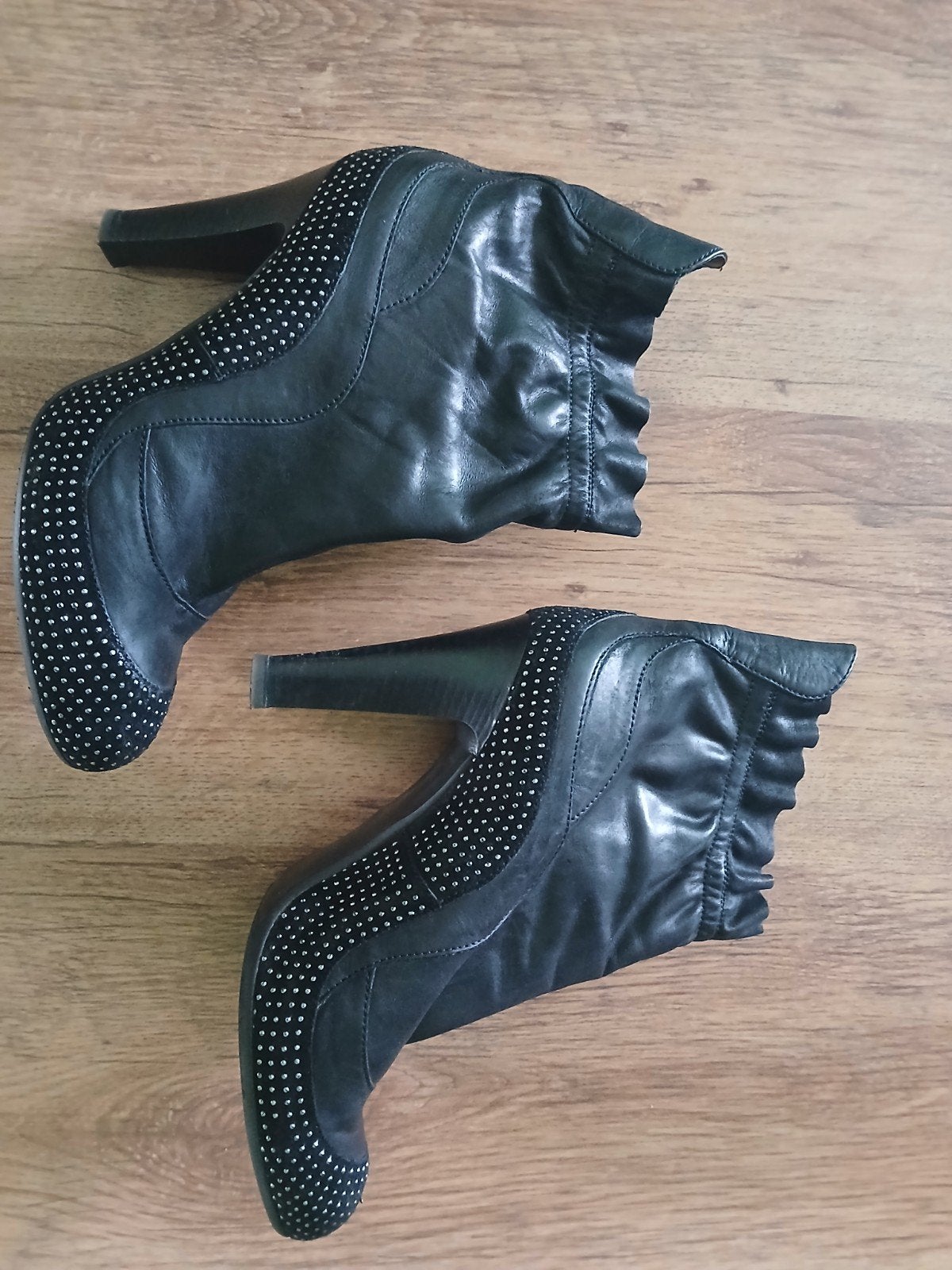 Janet en Janet T39 laarzen
Comfortabel en sexy, Zwart, Lage of Enkellaarzen, Ophalen of Verzenden, Gedragen