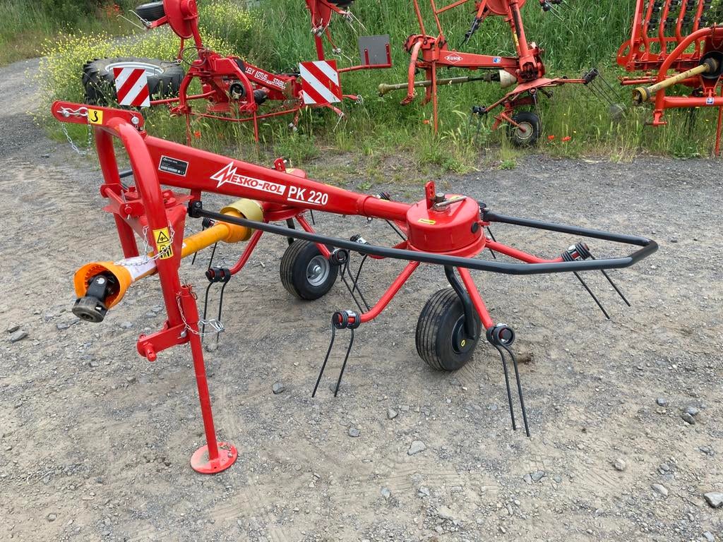 PZ Strela PK 220 schudder, Ophalen, Nieuw, Benzine, Ruggedragen