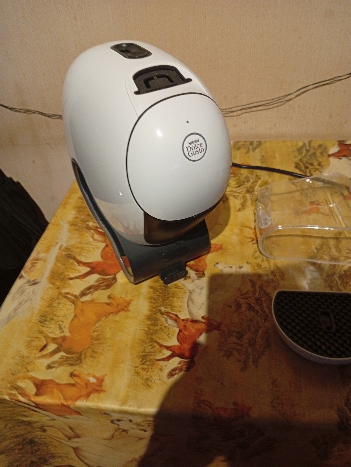Dolce Gusto neo quasi neuf, Autres modèles, Réservoir d'eau amovible, Dosettes et capsules de café, Enlèvement