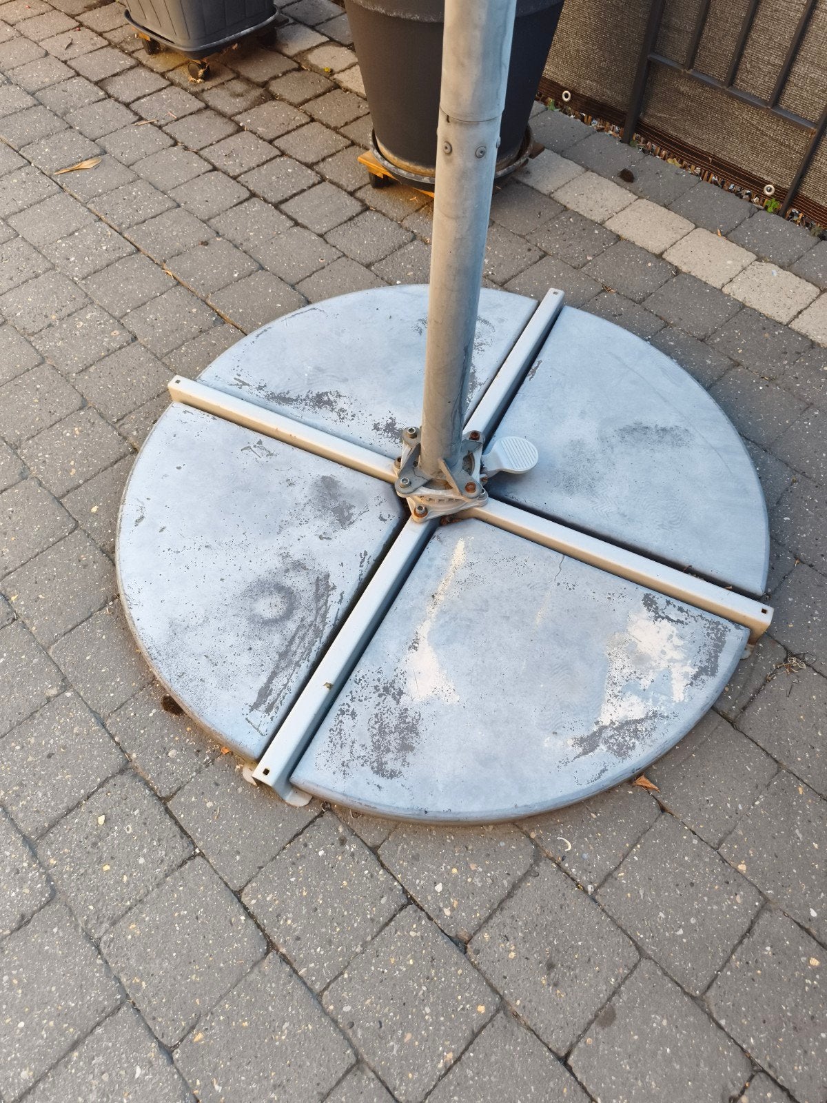 Zweefparasol stenen, Tuin en Terras, Ophalen, Zweefparasol