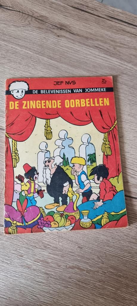 Vintage strip Jommeke 52 - De zingende oorbellen, Eén stripboek, Ophalen of Verzenden, Gelezen, Jeff Nys