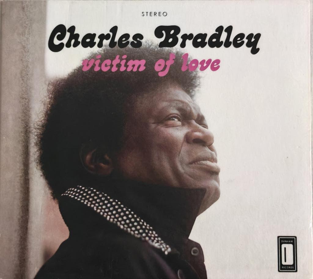 CHARLES BRADLEY - Victim of love (CD), Cd's en Dvd's, Cd's | R&B en Soul, Ophalen of Verzenden, 2010 - 2019, Zo goed als nieuw