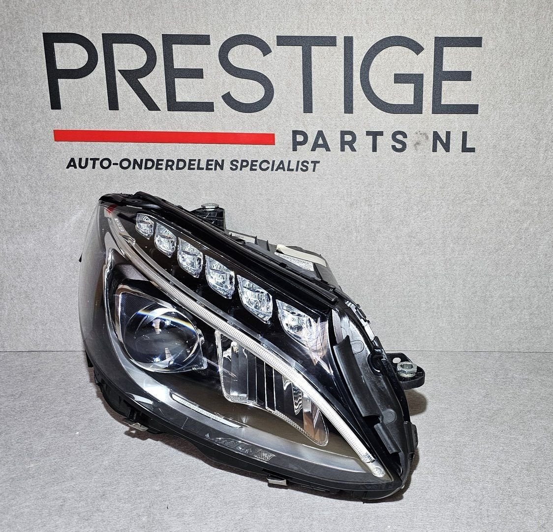 Koplamp Mercedes C Klasse W205 Voll LED Rechts A2059062604, -, Origine de la pièce connue, Utilisé, -