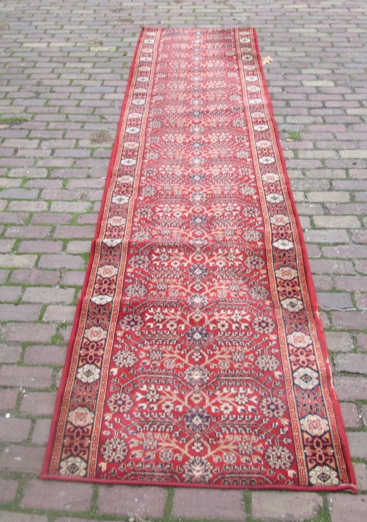Mooi Retro Roodkleurige Tapijt Loper - 372x83, Ophalen of Verzenden
