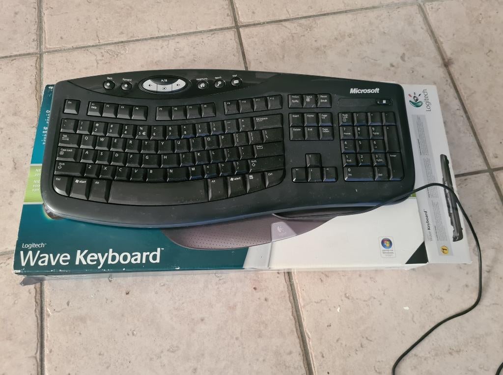 Microsoft  bedraad wave toetsenbord, Ophalen of Verzenden, Qwerty, Zo goed als nieuw, Bedraad