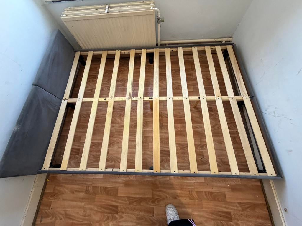 Bed, Huis en Inrichting, Slaapkamer | Bedden, Ophalen, Zo goed als nieuw