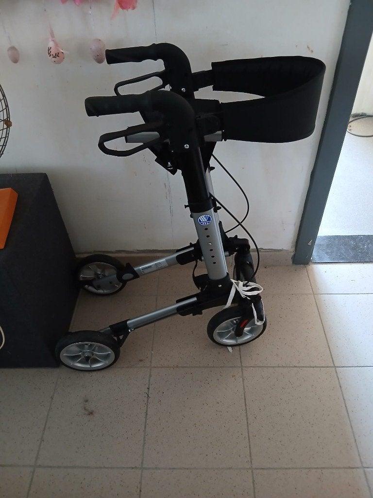 Rollator, Ophalen, Lichtgewicht, Zo goed als nieuw