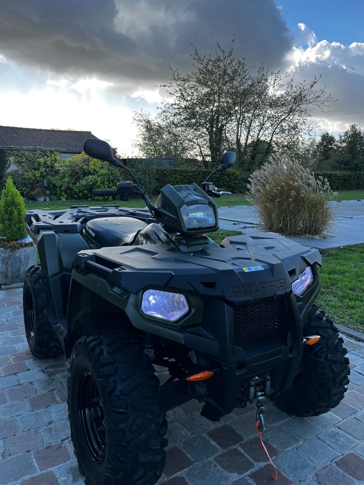 Polaris sportsman 570 EPS, Motos, 567 cm³, 12 à 35 kW, 1 cylindre