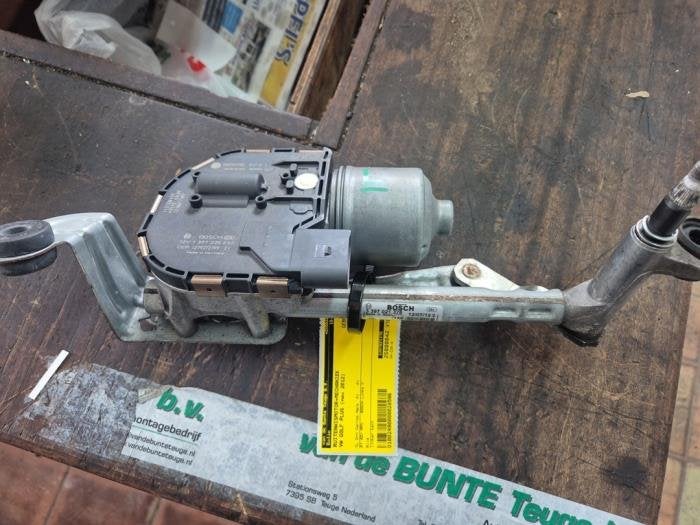 Moteur + mécanique essuie-glace d'un Volkswagen Golf Plus, Autos : Pièces & Accessoires, Volkswagen, -, 3 mois de garantie, Utilisé