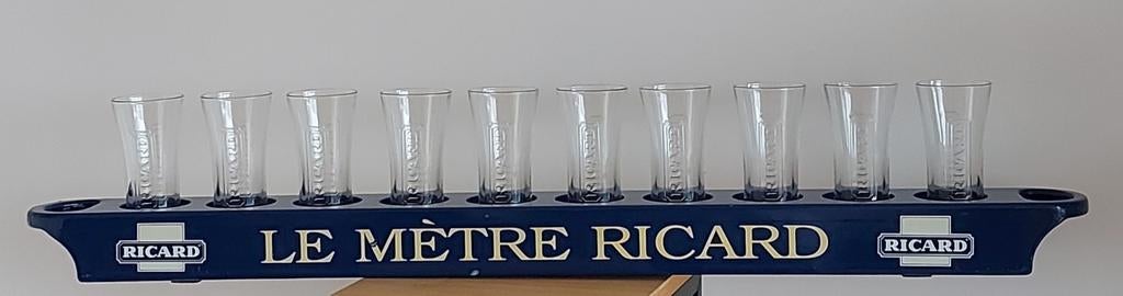 Mètre Ricard avec 10 verres signé Eric Barthes., Collections, Enlèvement