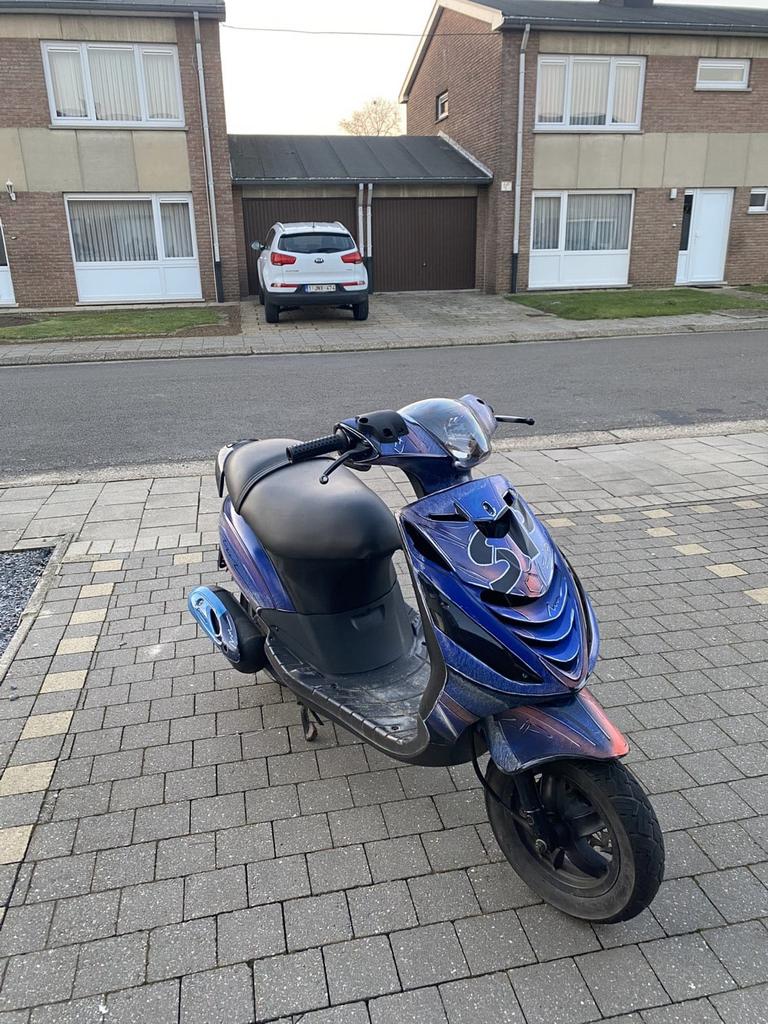 piaggio zip 80cc b klasse, Fietsen en Brommers, Ophalen, Zo goed als nieuw, Piaggio