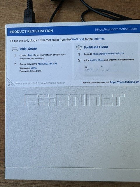 Fortinet FortiGate – FortiGate Cloud, Enlèvement, Comme neuf, Fortinet - Fortigate