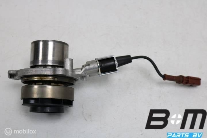 Waterpomp VW T-Roc 1.6 TDI DGT 010157801KT, Utilisé
